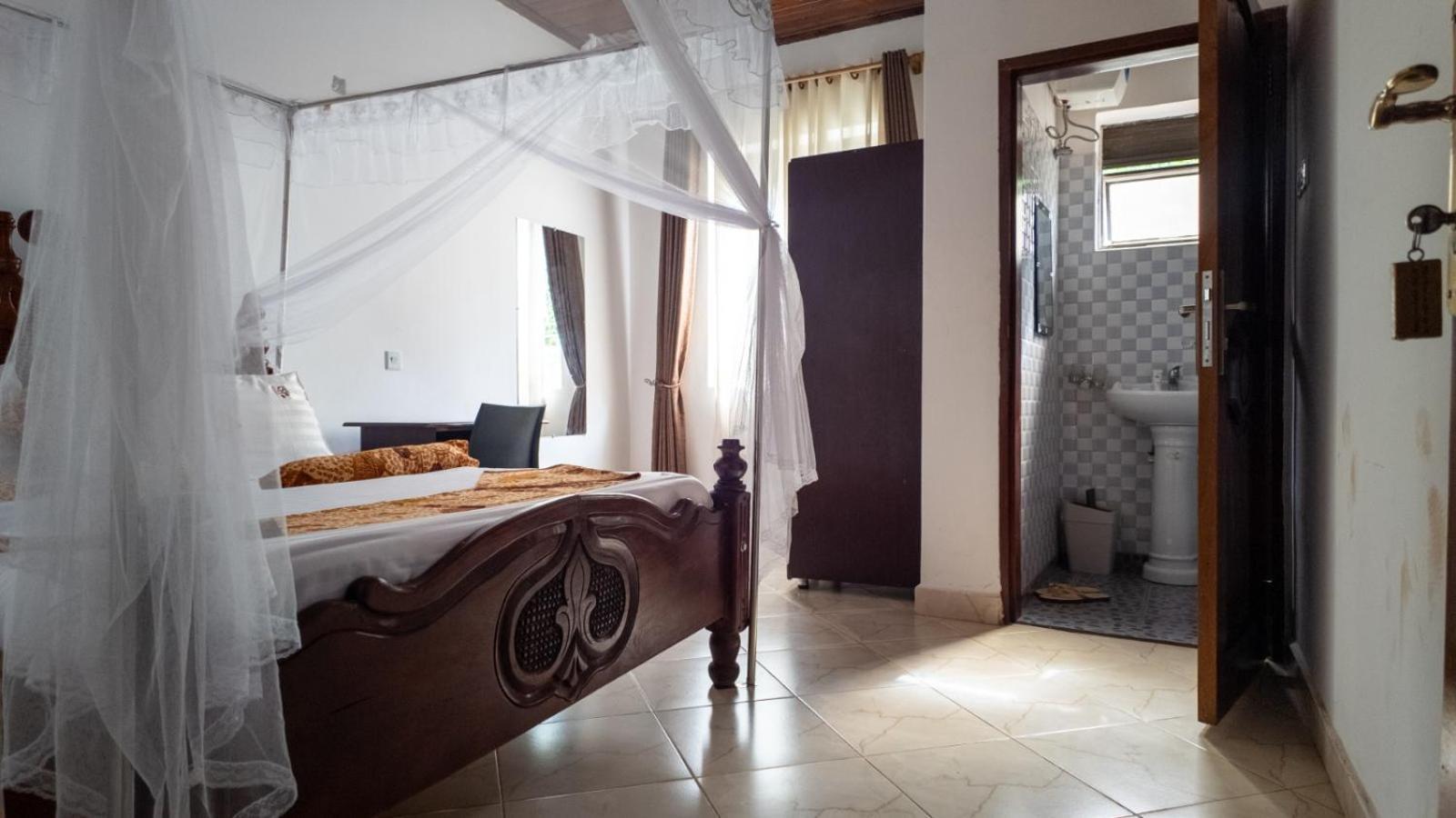 Riverside Resort Hotel Kabale Dış mekan fotoğraf
